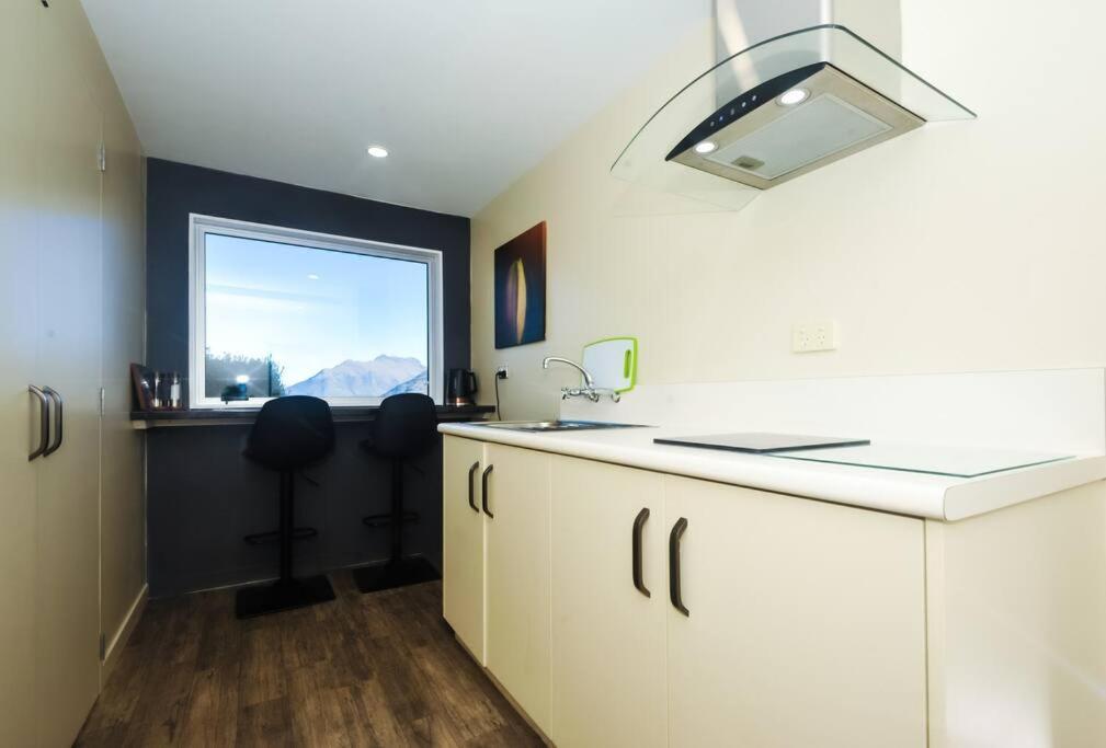 Lovely Apartment- Amazing Lake & Mountain Views Queenstown Exterior foto
